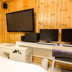 3* Motel Shinchon Aida