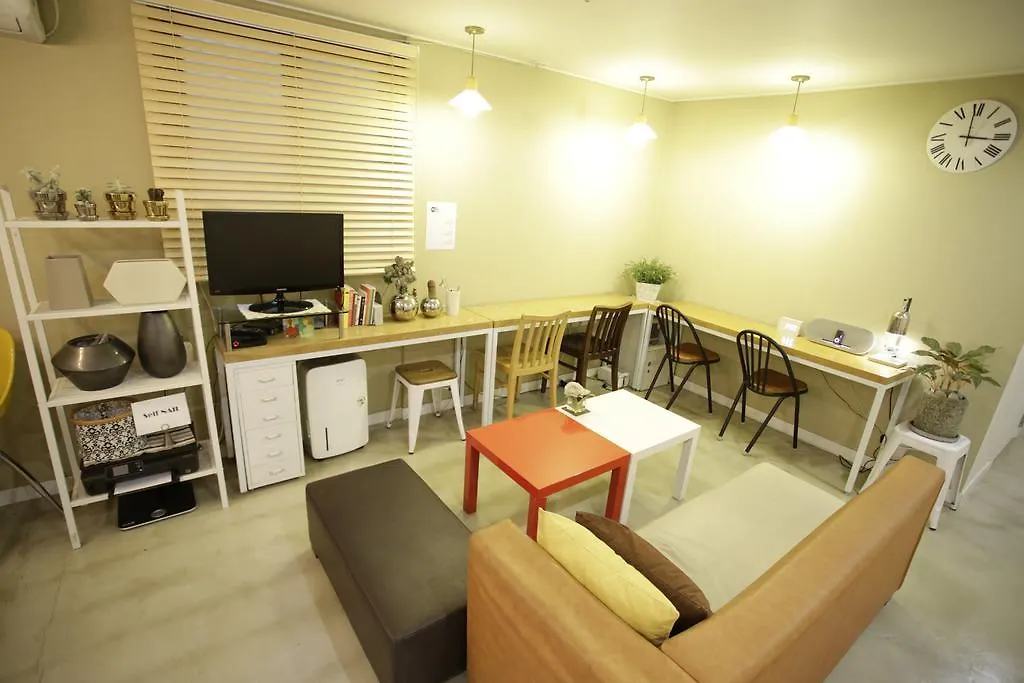 May Guesthouse Seoul 3*,  South Korea